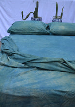 Load image into Gallery viewer, botanically dyed organic bedding set